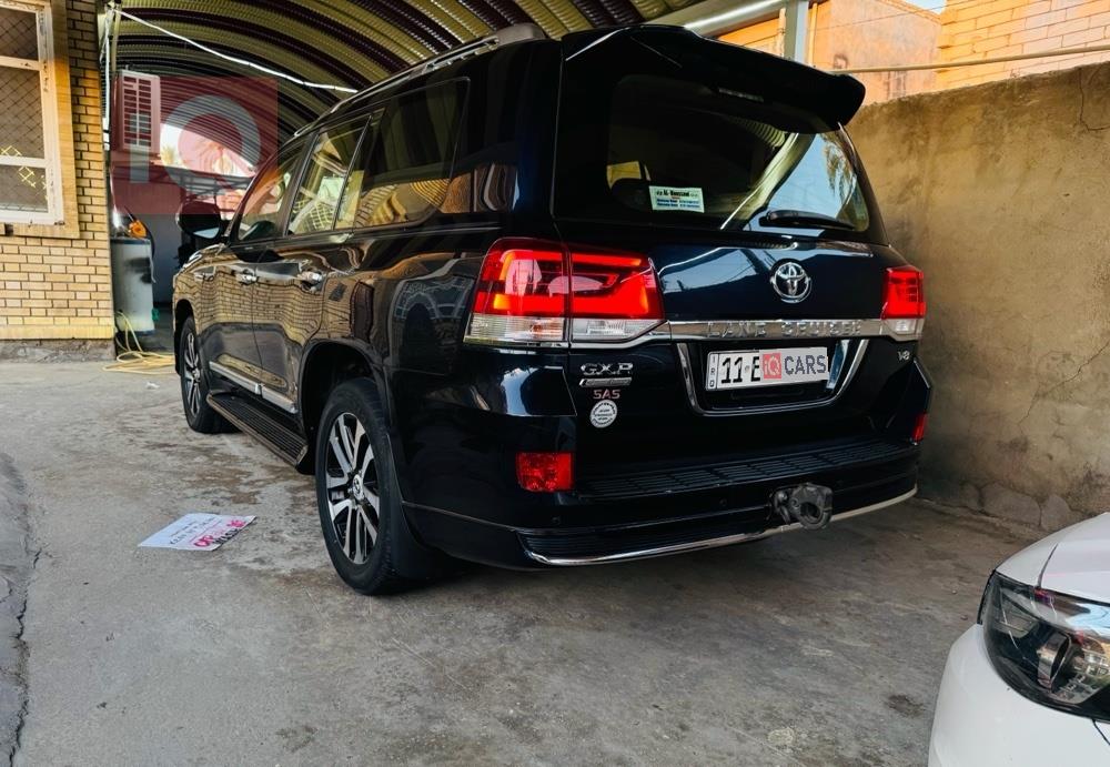 تويوتا لاندكروزر